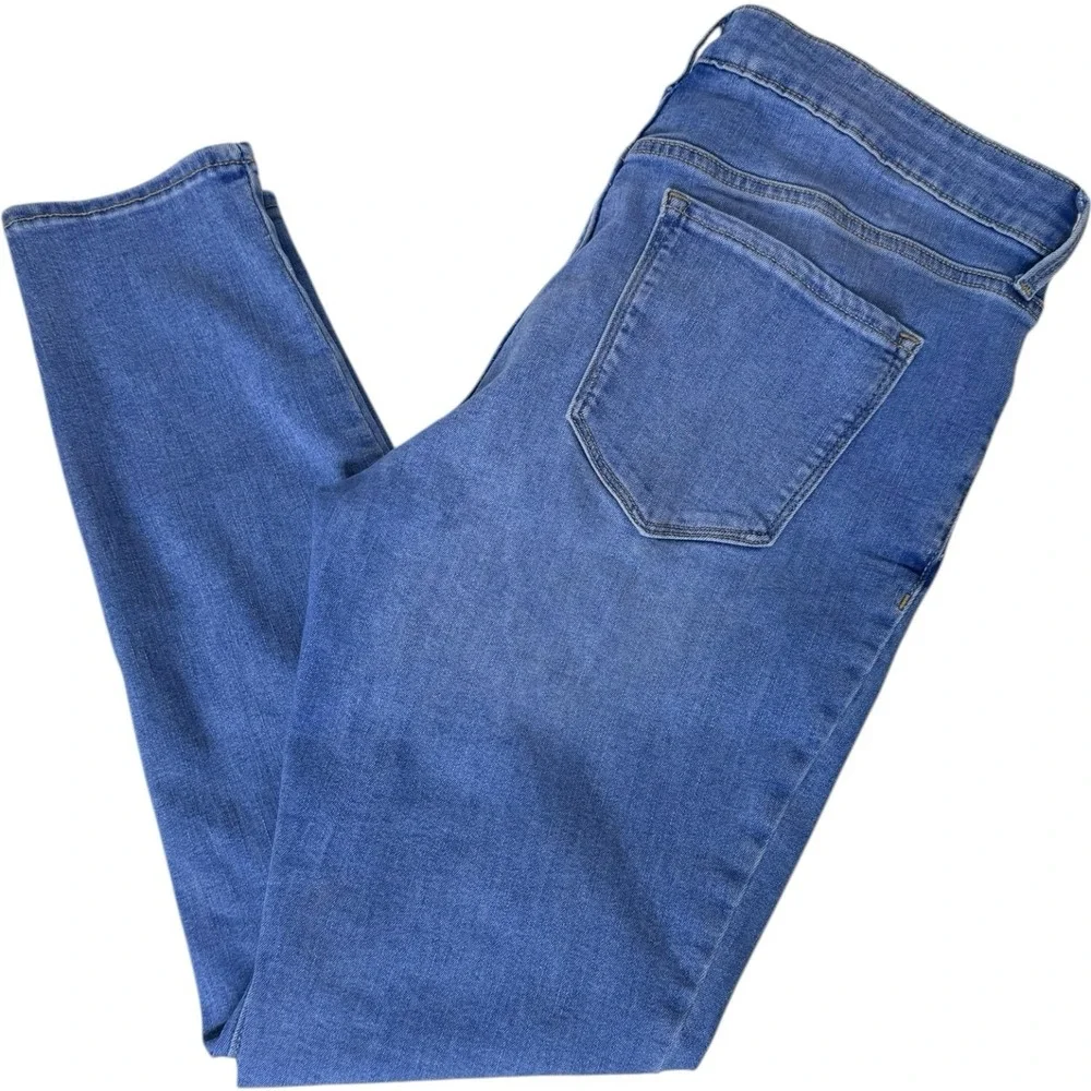 Old Navy Rockstar Super Skinny Womens Size 12 Mid-Rise Jeans